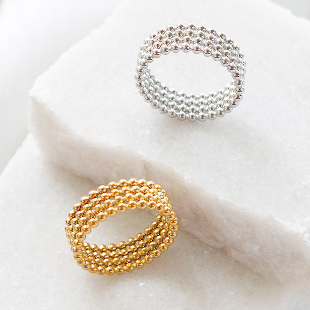 小さなラウンドビーズリング、色あせしない、ニッチなインスタイル、ハイエンド、軽い高級感、多用途リング、男性と女性のための同じスタイルのハンドアクセサリー