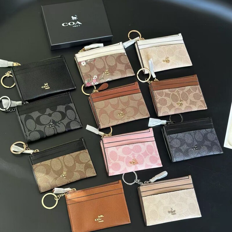 C Brand Keychain Card Holder with Gift Box, Printed Case, Multi-Card Slots, Practical Portable Case C Brand Keychain Card Holder with Gift Box, Printed Case, Multi-Card Slots, Practical Portable Case
