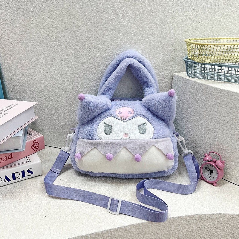 Venta al por mayor de fábrica bolsa de felpa juguete bolsa de mensajero Kulomi peluche de oso de fresa bolso japonés Sanrio