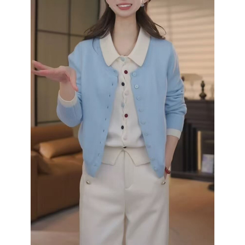 2025 primavera y otoño nuevas damas falsas dos piezas de camisa de punto cardigan de color botón solapa interior con suéter suelto