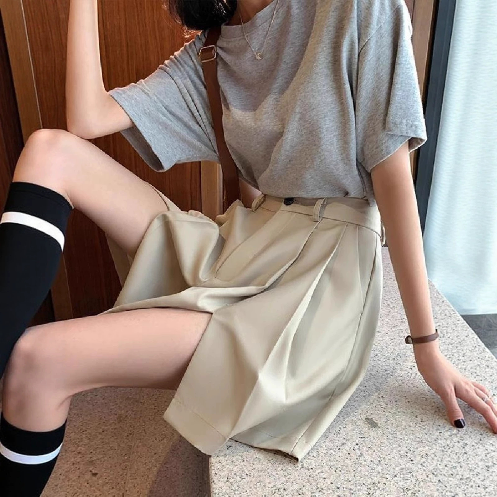 西装短裤女2026秋季薄款高腰阔腿裙裤宽松五分裤大码a字花苞中裤