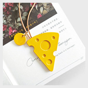 Original Handmade Genuine Leather Cheese Pendant Cute Bag Pendant Car Keychain Pendant Creative Gift