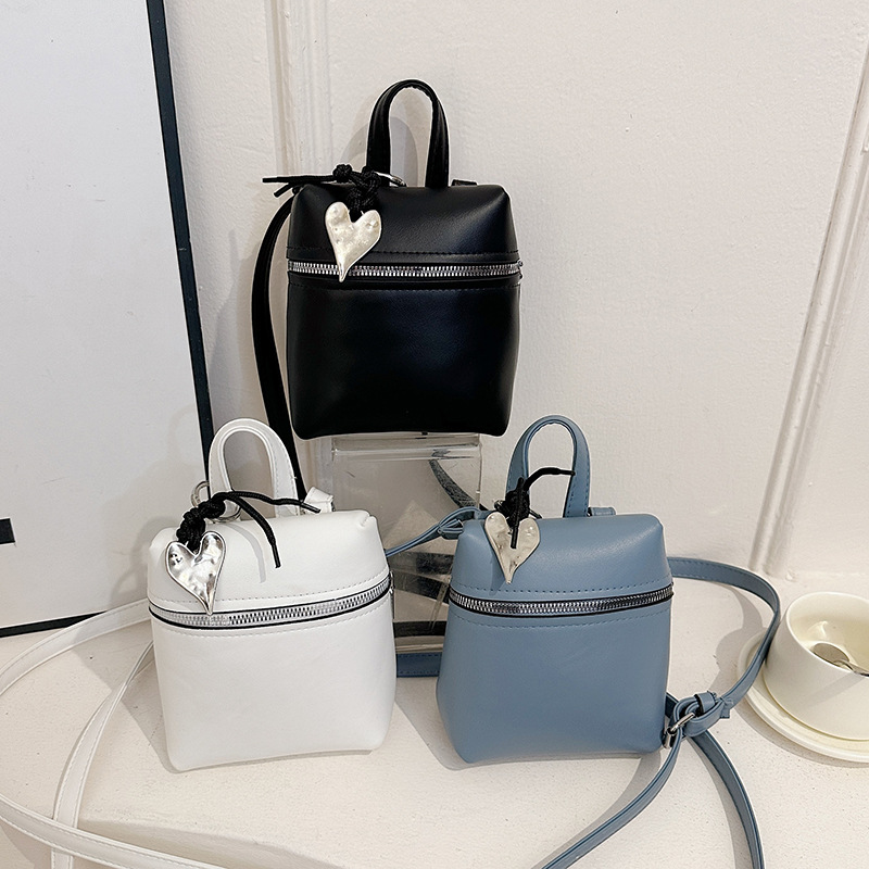 Bolso de almuerzo de moda Longxiang, diseño de nicho, bolso de cuero de la marca Love, bolso cuadrado pequeño, bolso de teléfono móvil, bolso de mensajero de hombro