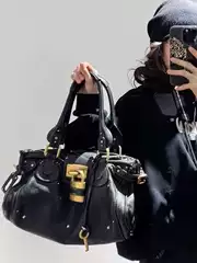 2025 Autumn and Winter New Retro Versatile Lock Bag Rivet Pillow Bag Millennium Handbag Commuter Women's Bag Trendy