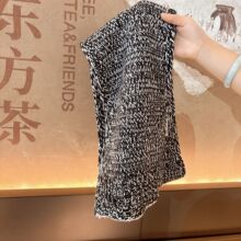 2025�¿�ĢŴŴͬ��һ���ɫë������Ů�ﶬ���e�ٴ�ᘿ������W��