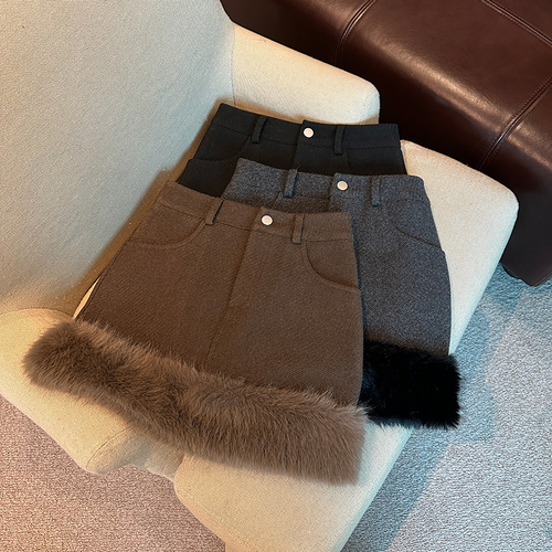 Melade color skirt for women's autumn and winter bag hip skirt high waist a-line skirt design fluffy splicing short skirt pants