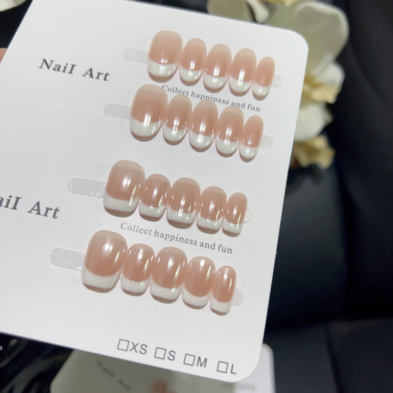 [Hailey French White] European and American Cross-border Hot Nail Patch Wear Armor Skin Color Gradient ins Explosions Nail Art