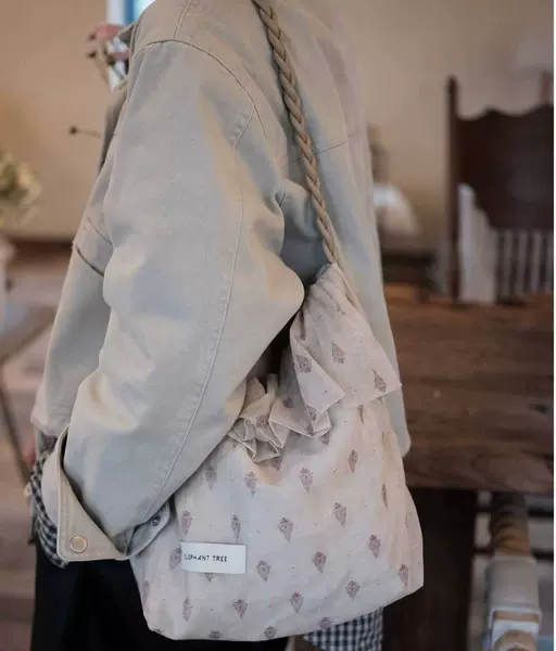 Original lace hobo girl's shoulder bag, large-capacity crossbody bag for commuting and vacation, 2026 new spring-summer canvas bag