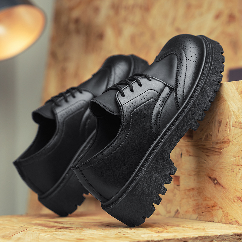 Otoño nuevo estilo británico hombre casual zapatos de cuero con suela gruesa, zapatos de altura simples, zapatos de hombre de correa baja