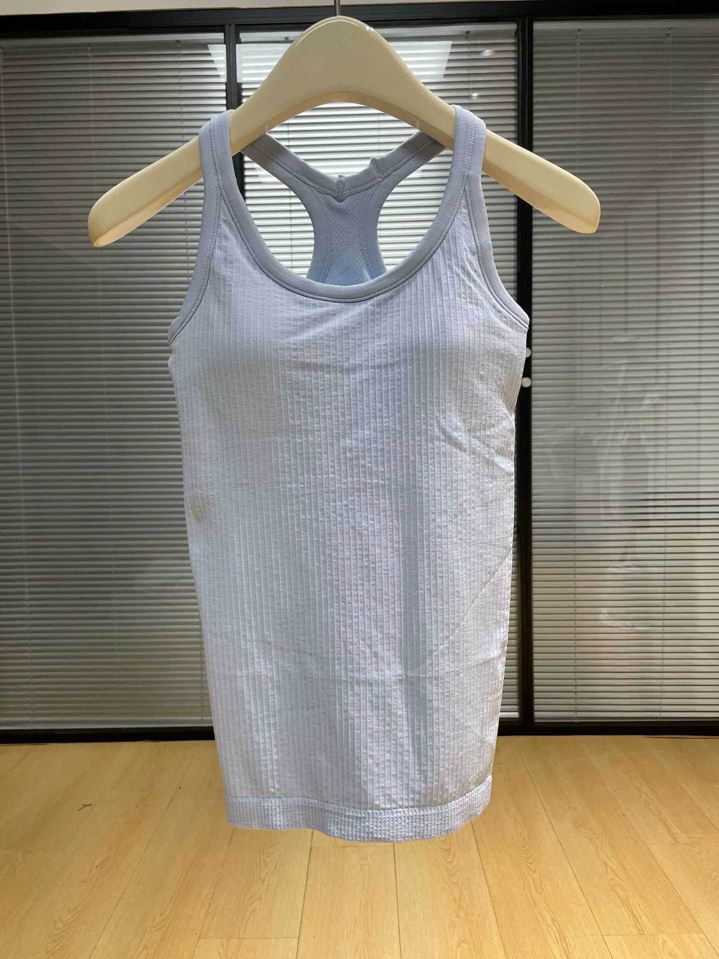 Long Yoga Vest (Women's) Breathable Detachable Sports Top with Removable Cups, 2–8 Sizes