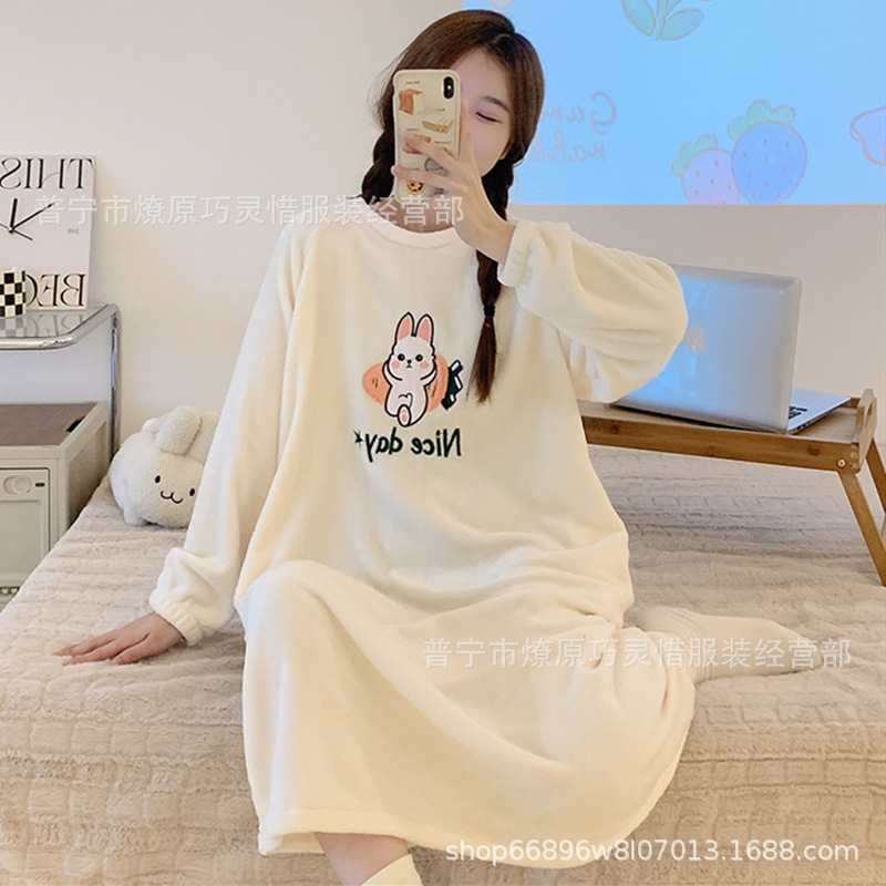 Pijamas de mujeres otoño invierno de franela lindo dibujo animado 2024 nuevo coral de lana gruesa falda cálida ropa para el hogar