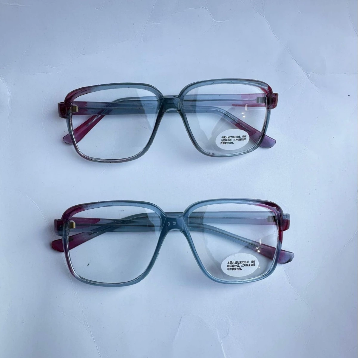 Стеклянные линзы для защиты от ультрафиолетового излучения