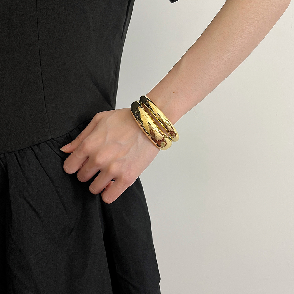 55g Weight Wide Bracelet Classification Alloy Chain Material 1 Piece Quantity Modern Style Classic Style Solid Color Alloy Plating Unisex Wide Bracelet
