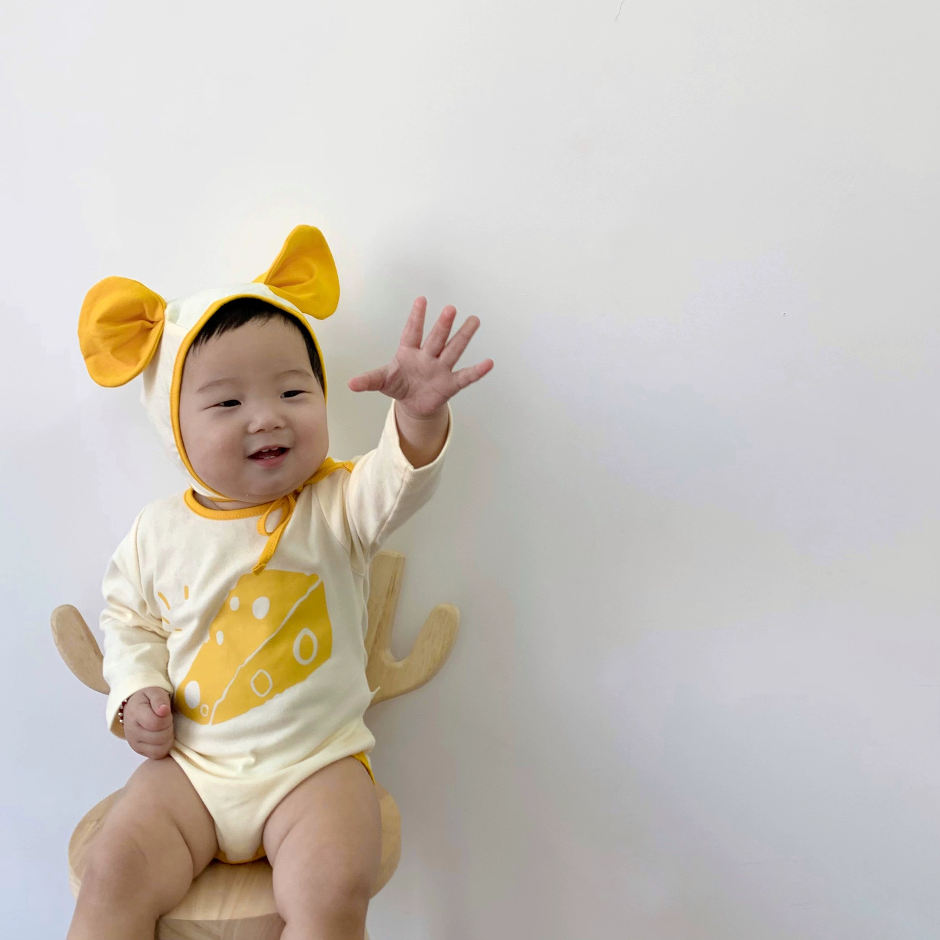 Новый детский комбинезон-ромпер весна 2025 в стиле Ins, с дизайном мышки и принтом «Сыр», с длинным рукавом