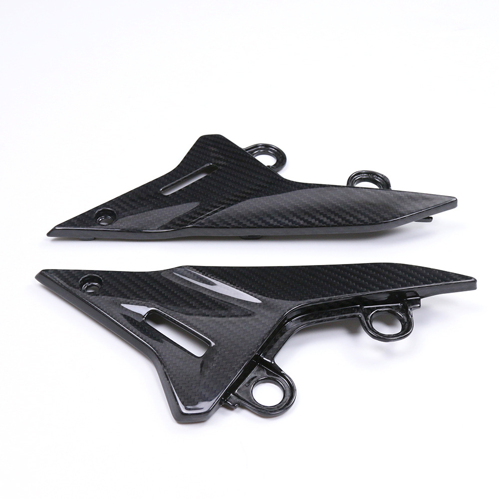 Suitable for CFMOTO spring wind 800NK sharp + modified carbon fiber shell accessories one-piece lower decorative plate cover