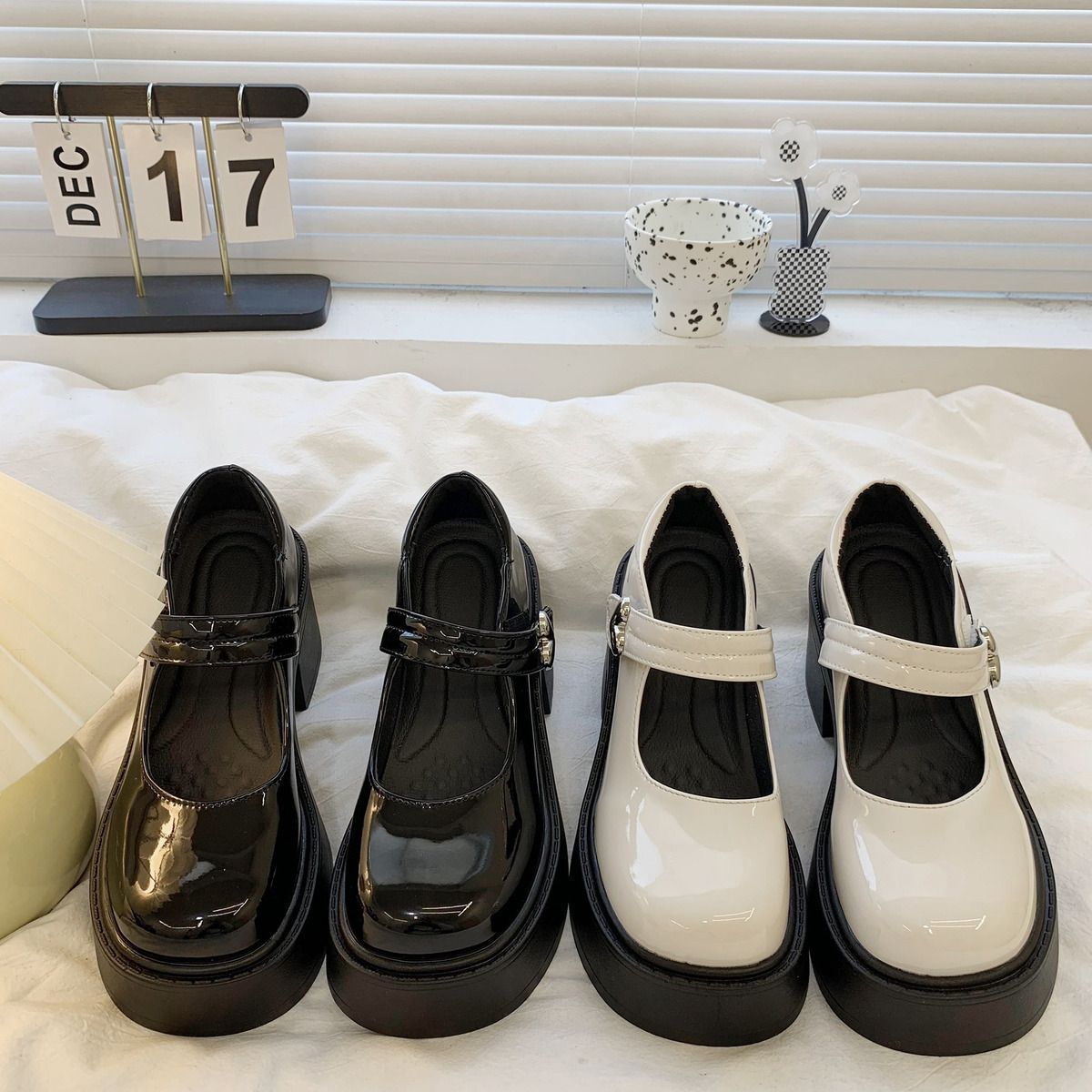 Zapatos de cabeza redonda, zapatos de sola gruesa, zapatos de cuero de estilo blanco, zapatos de estilo universitario, zapatos de vestir, zapatos jk, zapatos de vestir