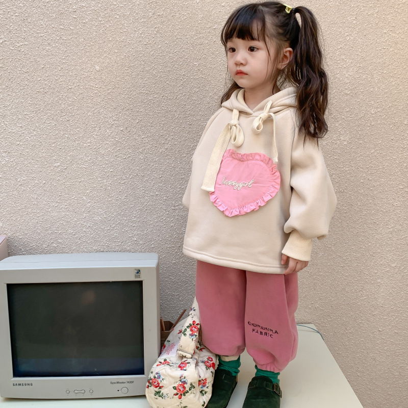 Pantaloni ispessiti maglione da ragazza con cappuccio in velluto 2022 edizione coreana per bambini invernali 2022_voghion.com