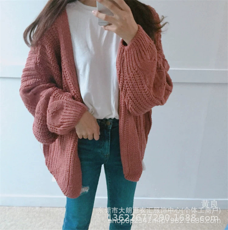 在庫の秋冬の女性の中の長いタイプのシンプルな気質のニットのカーディガンの外でマントを掛けます。|undefined