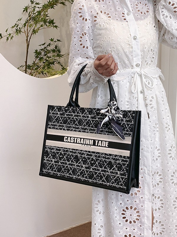 Bolsos de celebridades de Internet para damas 2025 nuevo bolso portátil de moda Bolso de compras de gran capacidad para viajes diarios