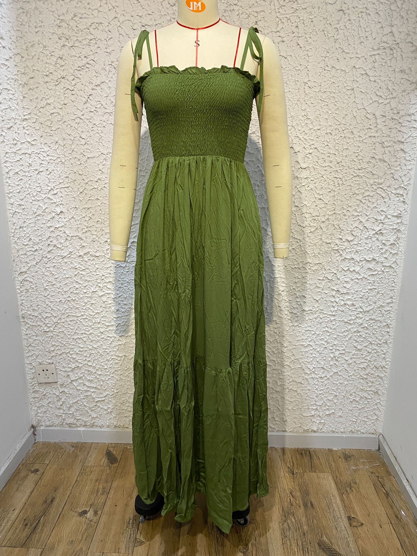 Venta Al Por Mayor Mujeres Vacaciones Color Sólido Fiesta Fiesta Correa Sin Cuello Sin Mangas Vestidos Oscilante display picture 27