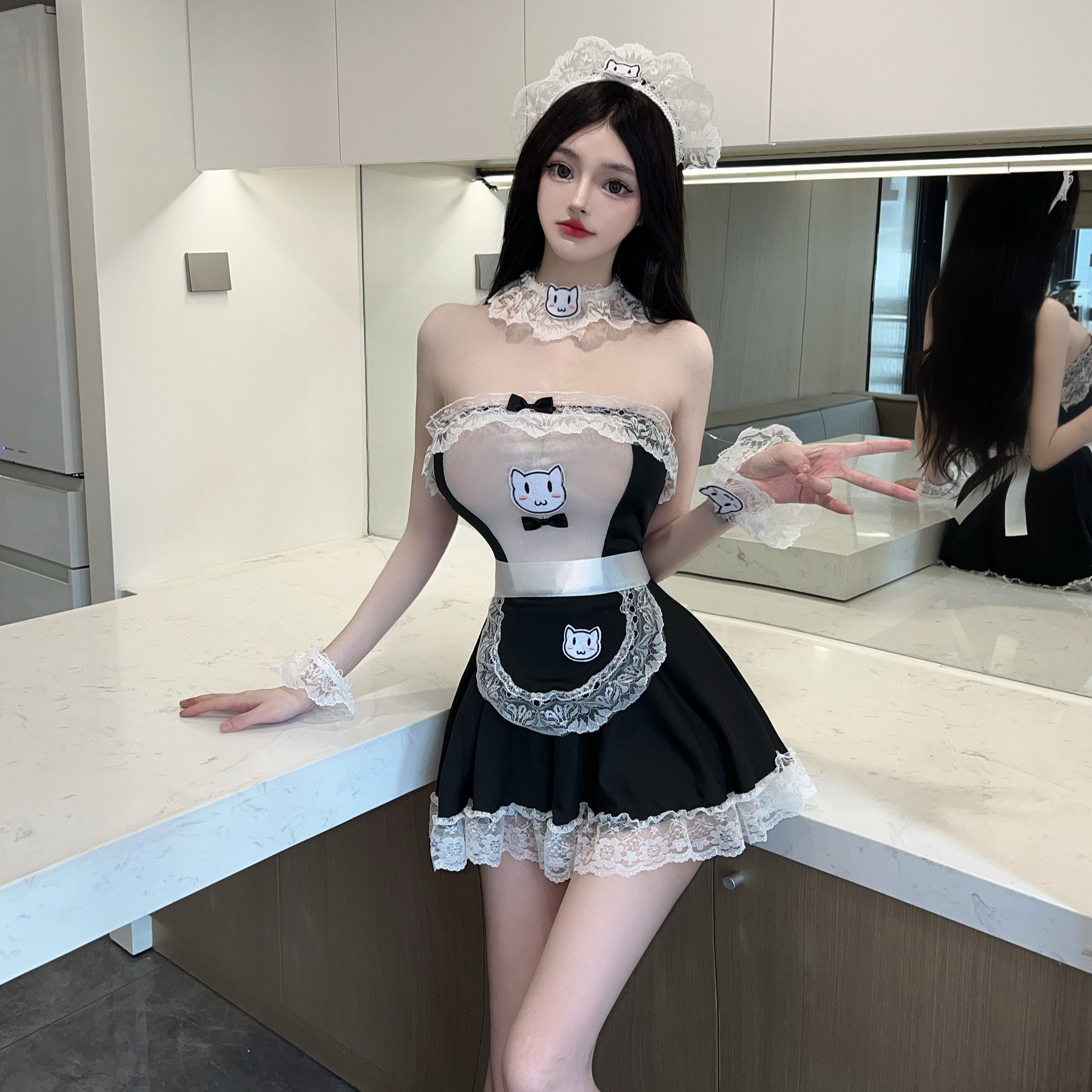 메이드복 [머리띠+넥링+팔찌+드레스+앞치마+T바지]