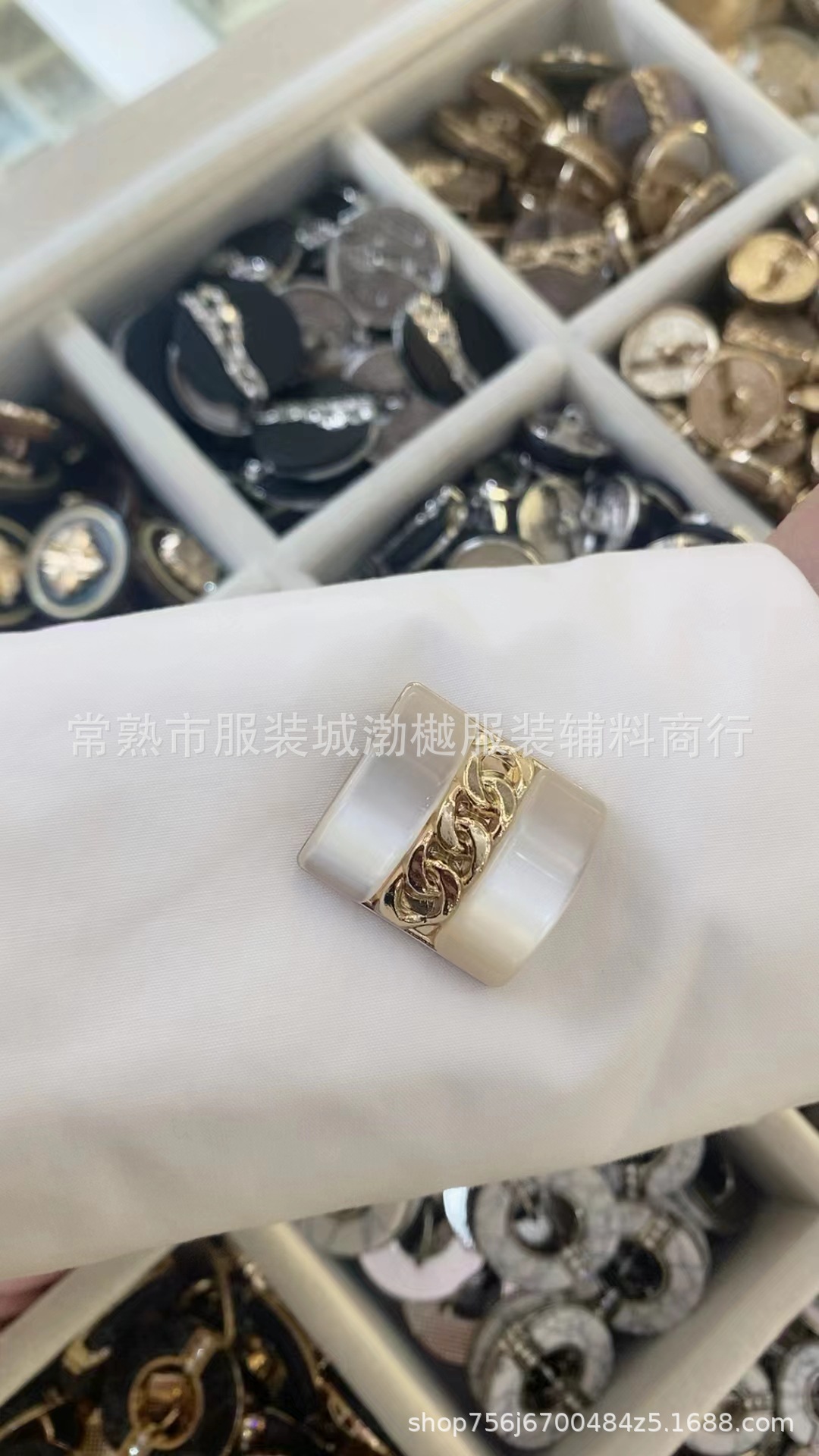 2a7137d4f1723f9106d75bab988d13