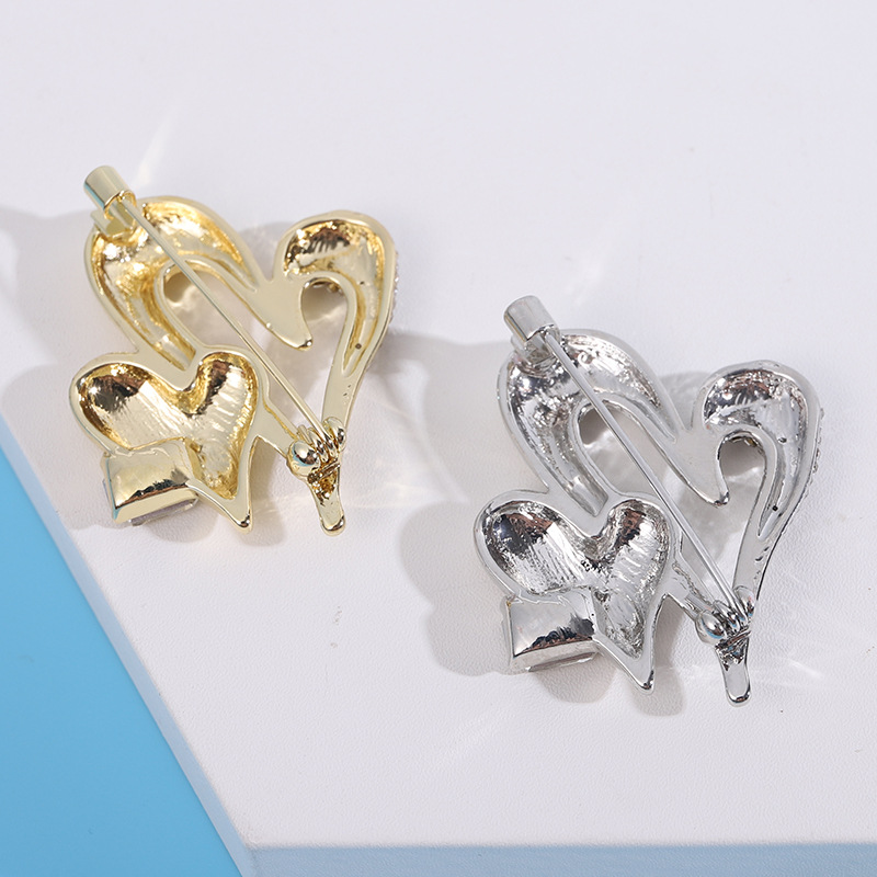 13g Weight Brooches Classification Holiday, Daily, Selfie Occasion Alloy Material Heart Shape Pattern Women's Gender Lady Style Lady Pin Heart Shape Alloy Women's Brooches 8