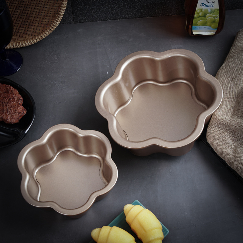 6-inch and 8-inch Round Cake Pan with Live Bottom, Home-Use Gold Non-Stick Baking Tray—Perfect for Oven Baking and Baking Tools