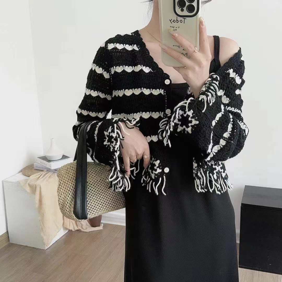 2024 principios de otoño nuevo estilo contraste color hueco rayas borla suéter cardigan mujer delgada chaqueta de punto corto image 5
