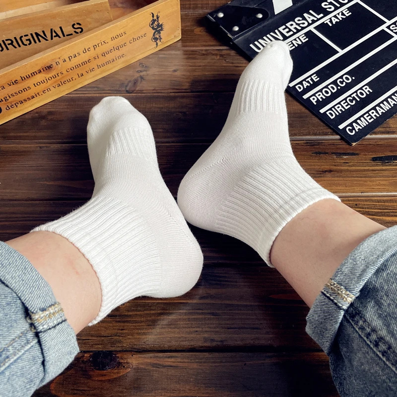 100% Pure Cotton Cotton Socks for Men and Women, Black and White Pure Color Autumn and Winter Seasons Student Couple Deodorant Socks for All Seasons