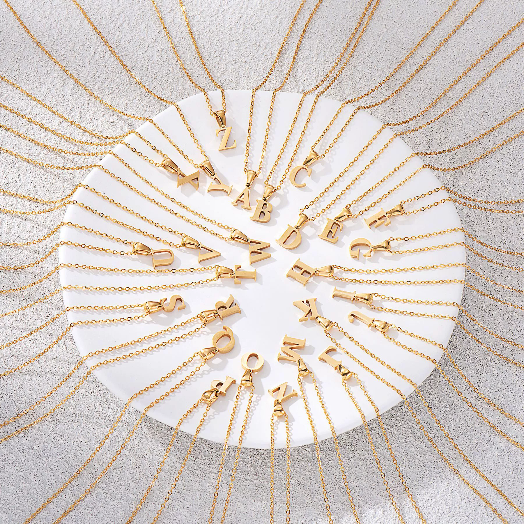 Amazon трансграничное 26 Английских начальных букв ожерелье из титановой стали женское ins простая цепочка на ключицу из высококачественной нержавеющей стали