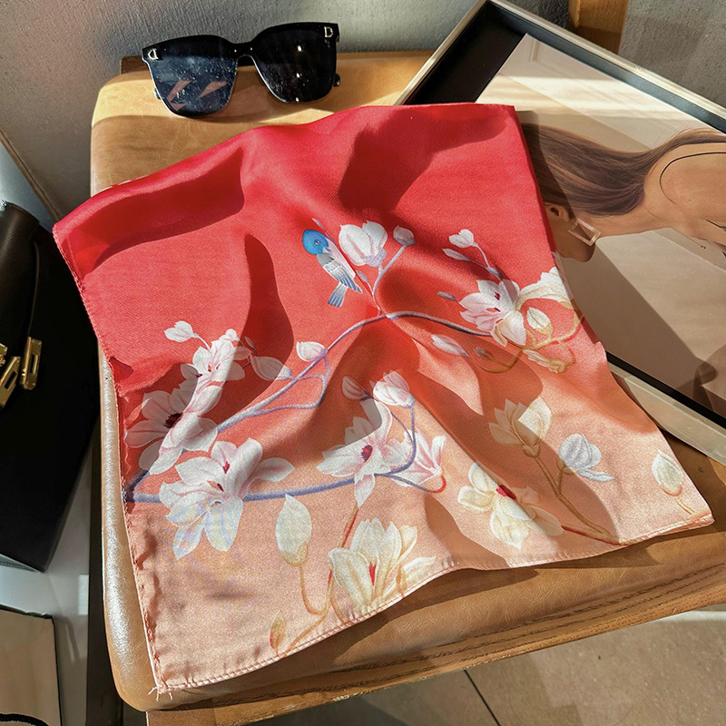 Bufandas de seda para mujeres 2025 primavera y otoño moda versátil temperamento minimalista 65cm bufandas de seda simuladas bufandas delgadas bufandas