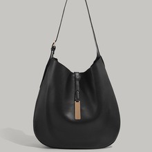 明星同款托特包包女大容量饺子包2025新款高级质感通勤单肩斜跨包