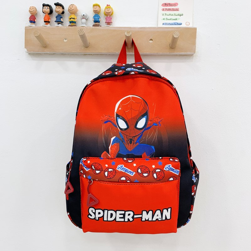 Iron Man Boys Mochila Moda Nuevas niñas Mochila para niños Anime Dibujos animados Mochila escolar de primer grado de gran capacidad