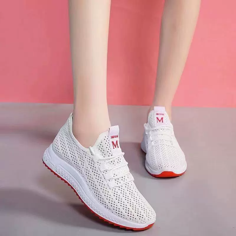 Женские тканевые туфли в стиле старого Пекина, прогулочные туфли, новинка осени 2024 года, дышащие туфли из сетчатого трикотажа, модные и универсальные женские туфли.