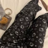 Чёрная кошечка