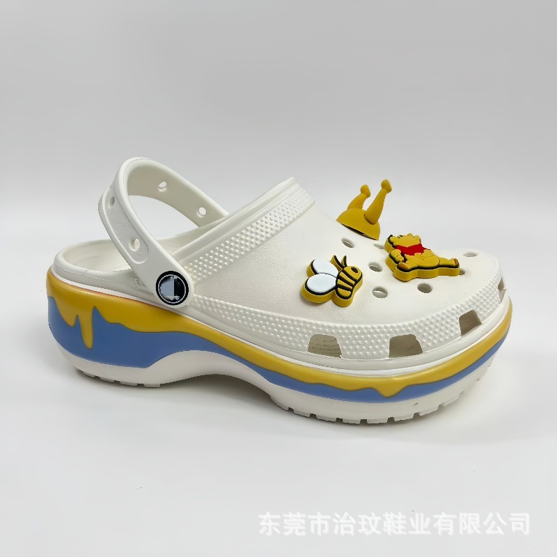 Croos nuevo oso Pooh nubes agujero zapatillas zapatillas de mujer zapatillas cordones flores lindos colgantes zapatillas