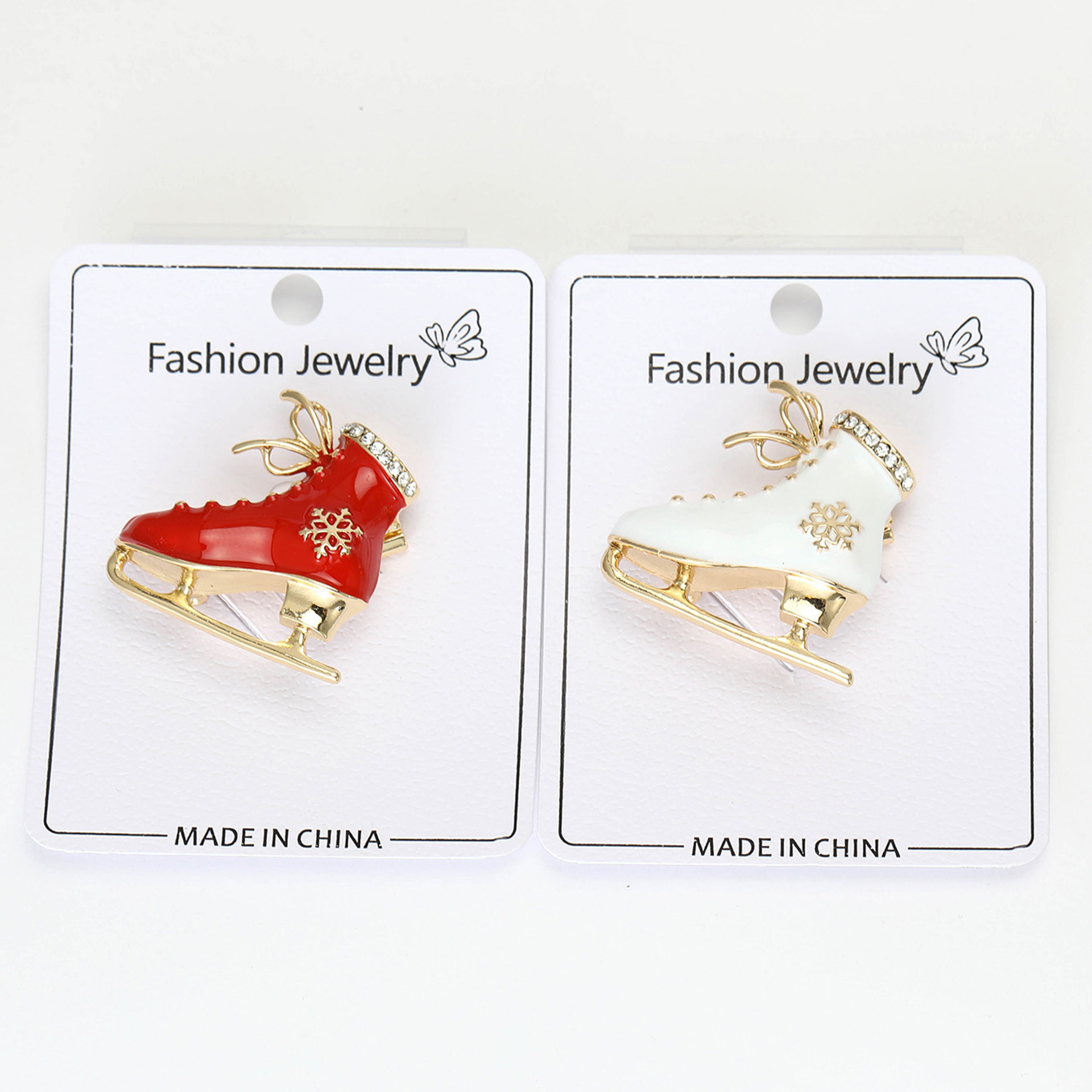 New European and American Fashion Christmas Ice Skate Brooch with Rhinestones and Enamel, Versatile and Stylish Suit Lapel Pin