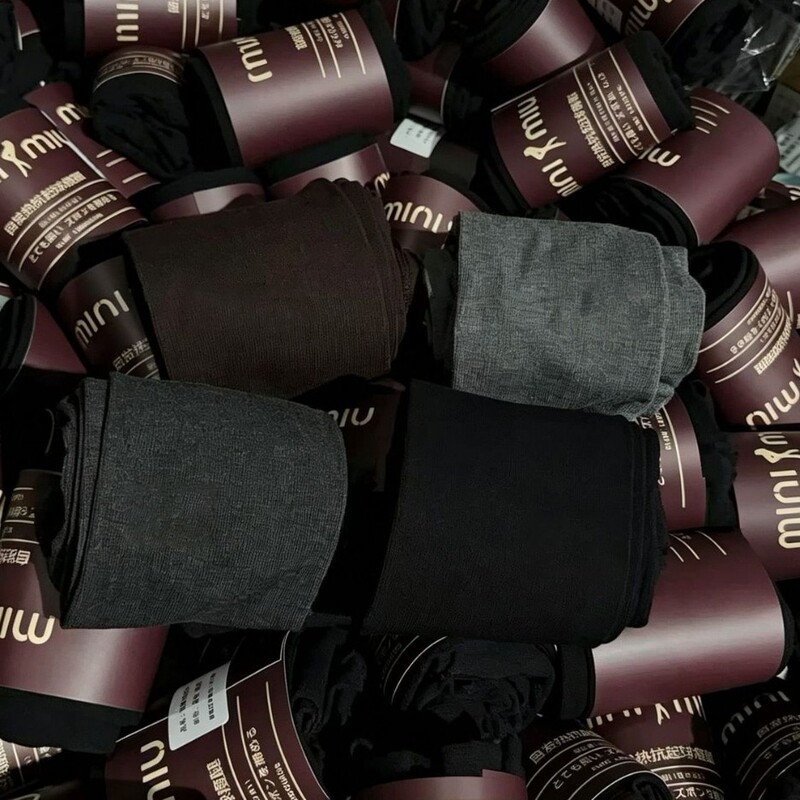 Autumn and Winter Vertical Striped Baby Velvet Leggings, Fleece-Lined and Thickened Tights, Hip-Lifting and Slimming Chocolate Brown Warm Pantyhose Autumn and Winter Vertical Striped Baby Velvet Leggings, Fleece-Lined and Thickened Tights, Hip-Lifting and Slimming Chocolate Brown Warm Pantyhose