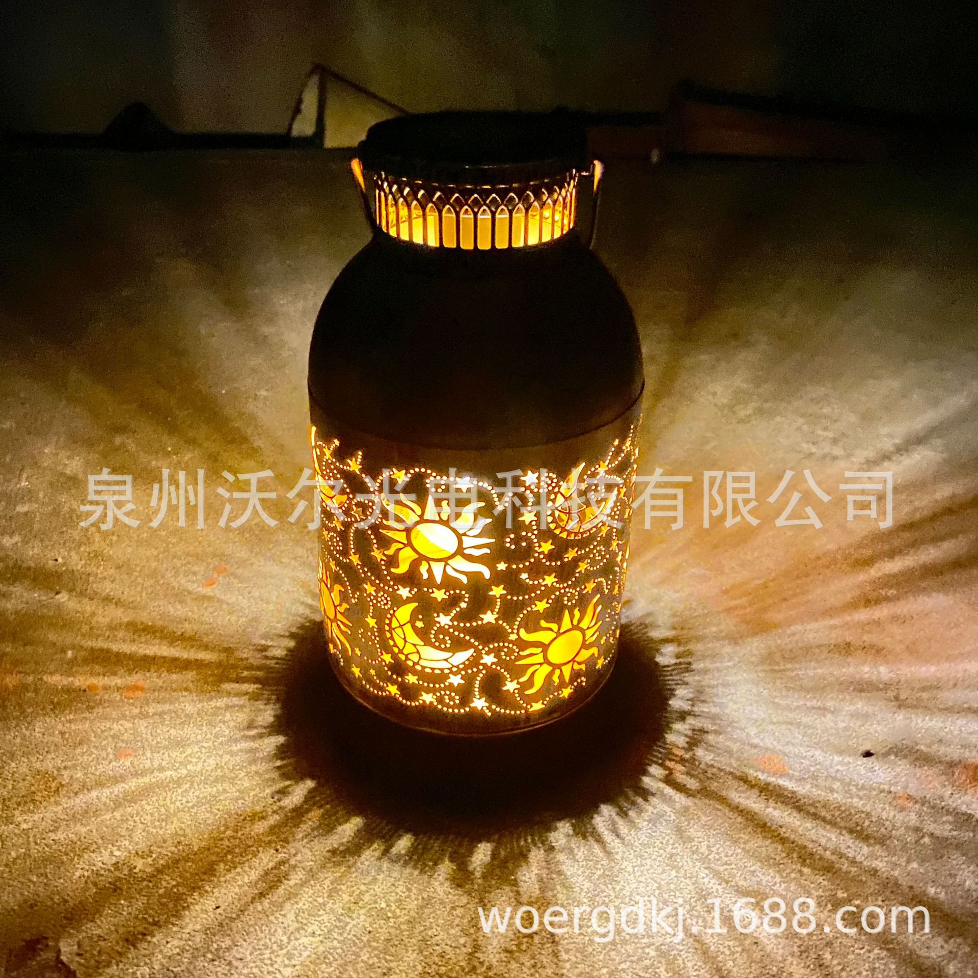 亚马逊热销LED太阳能太阳镂空复古灯花园 庭院装饰灯草坪灯手提灯