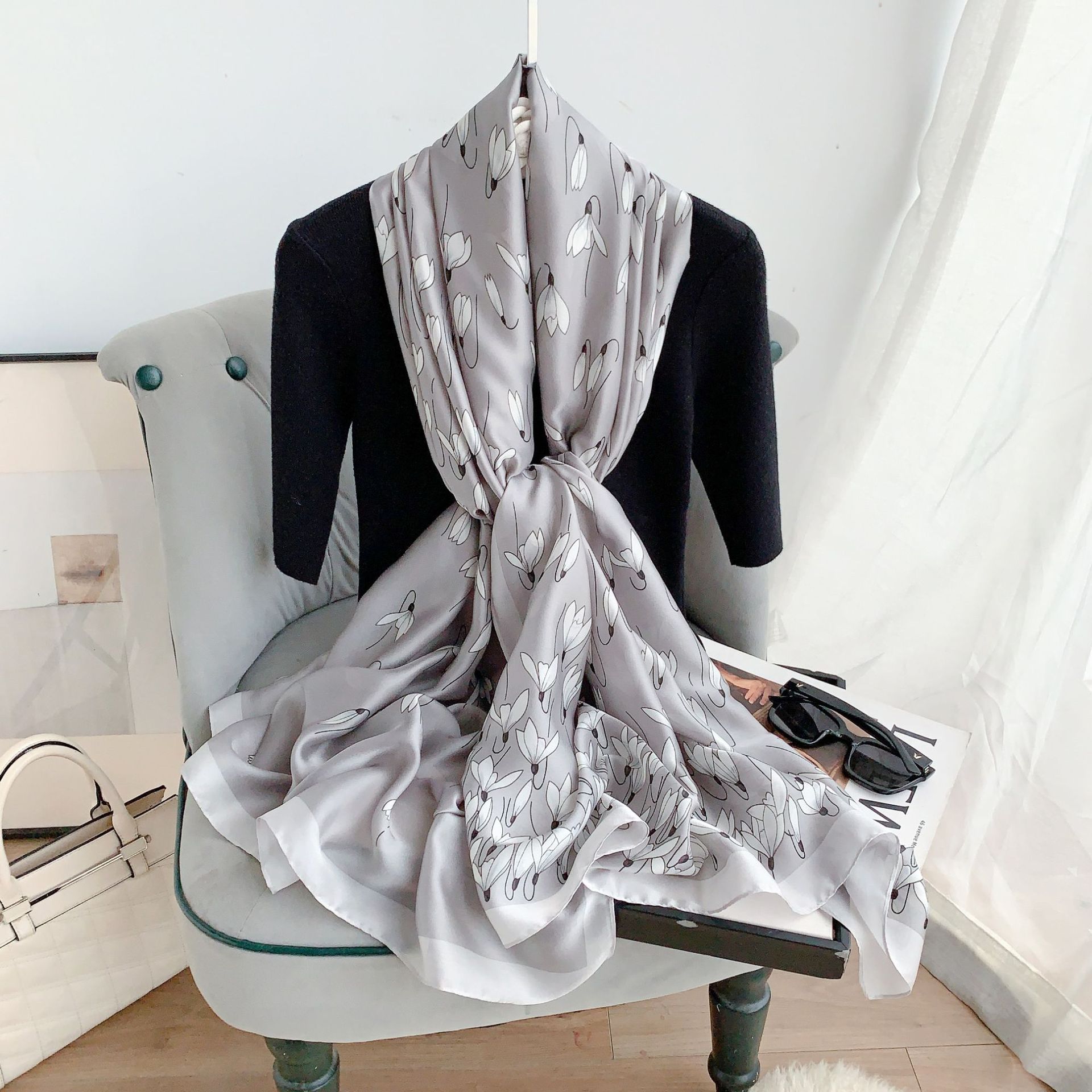 Verde moda bufanda de seda artificial para las mujeres primavera y otoño estilo coreano versátil largo verano Outing chal