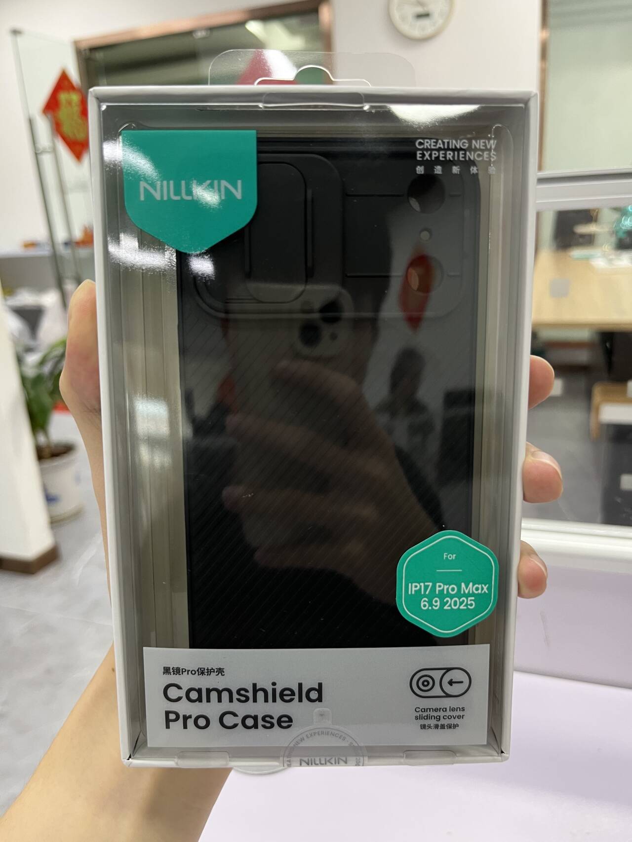 Ốp lưng Nillkin chống nhìn trộm, trượt che ống kính cho iPhone 17 Pro Max — Gương đen PRO Đen, Gương đen PRO Xanh, Gương đen PRO Titan Xám, Gương đen PRO Vàng chi tiết 24