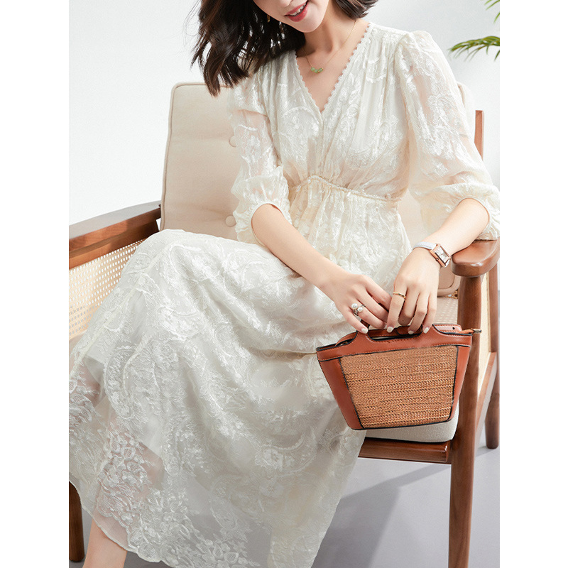 Heavy Embroidery 100% Mulberry Silk Three-Quarter Sleeve Dress with V-Neck Design, Waist-Cinching and Slimming, 2026 Summer Silk Long Dress Heavy Embroidery 100% Mulberry Silk Three-Quarter Sleeve Dress with V-Neck Design, Waist-Cinching and Slimming, 2026 Summer Silk Long Dress