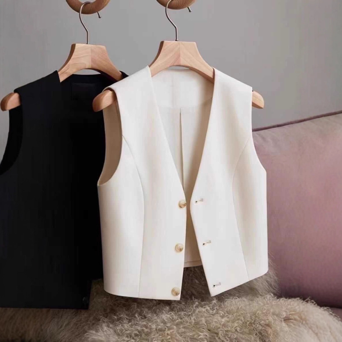 French-Style Black Blazer Vest for Women, Spring and Summer Outerwear with a Layered Design, Short Cropped Top