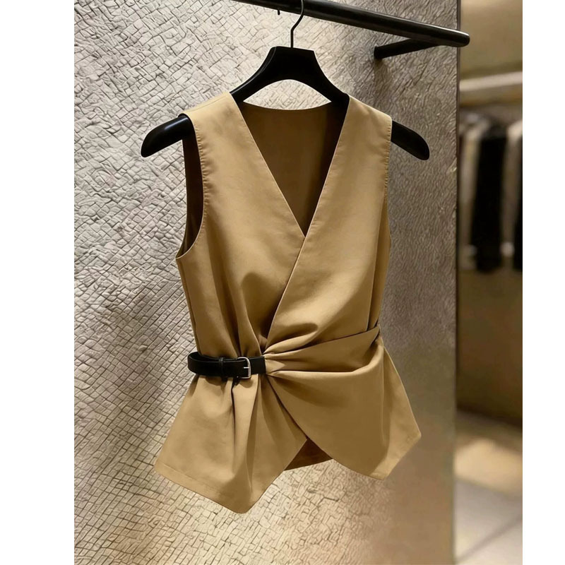 Unique and Chic Commuter Style V-Neck Sleeveless Vest for Women in Khaki with a Waist-Cinching Tie Design, Stylish Top 2026 Unique and Chic Commuter Style V-Neck Sleeveless Vest for Women in Khaki with a Waist-Cinching Tie Design, Stylish Top 2026