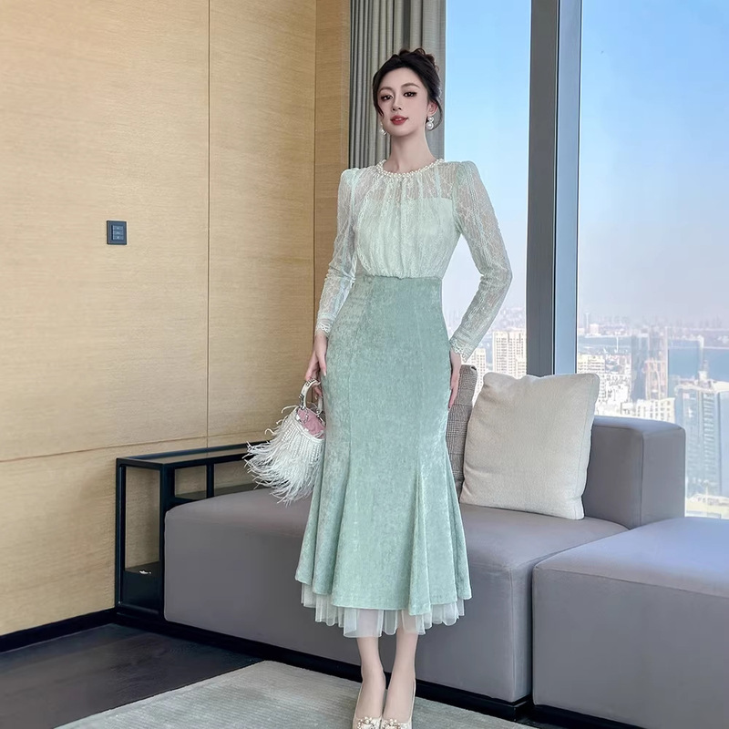 Mint Green Slim-Fit Lace Mermaid Dress with Velvet Waist-Cinching Design, Elegant Socialite Evening Gown for Women 45378 Mint Green Slim-Fit Lace Mermaid Dress with Velvet Waist-Cinching Design, Elegant Socialite Evening Gown for Women 45378