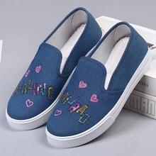 2025春季新款老北京布鞋女学生鞋帆布鞋牛仔软底休闲鞋单鞋女鞋