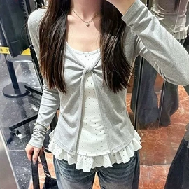 女式T恤;半身裙;女式衬衫
