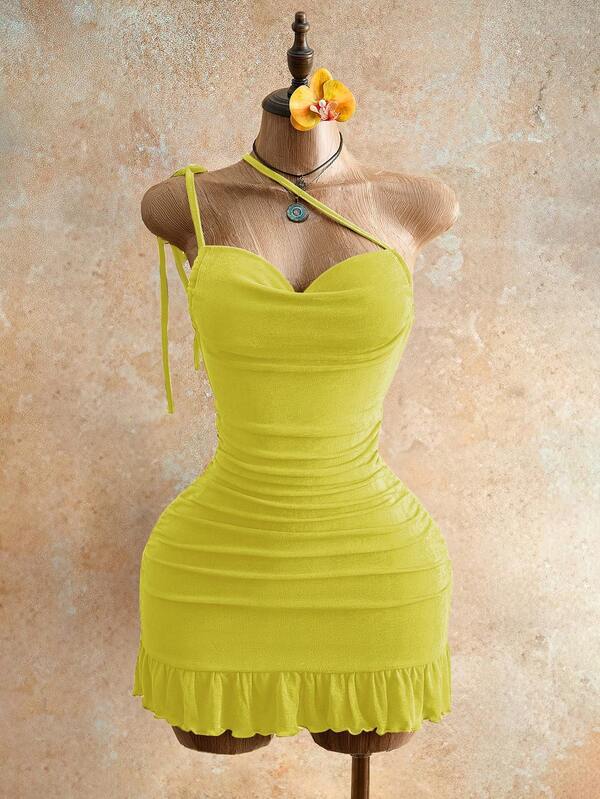 Sensual Bodycon Mini Dress With Ruffle Trim, Backless Halter Neck, And Waist-Gathering Pleats For A Flattering Fit_ecoleips.com