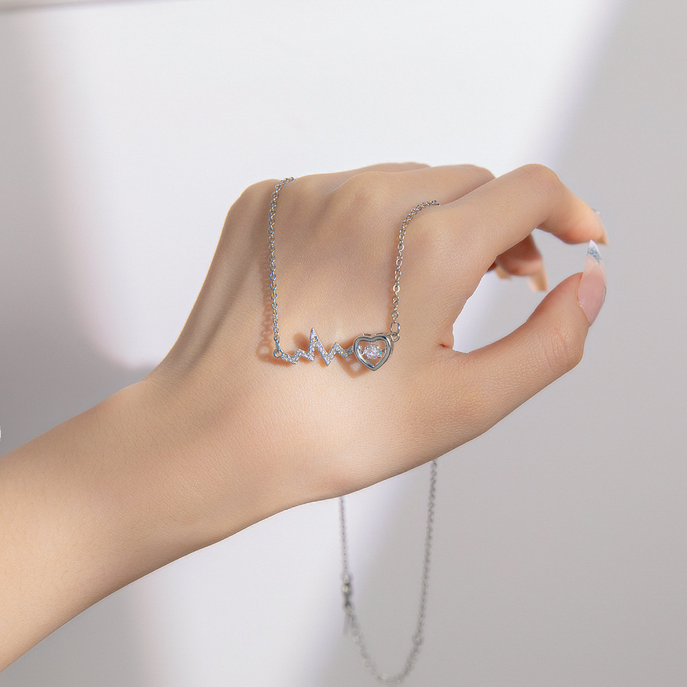 时尚轻奢心电图灵动爱心钛钢项链女夏季高级感简约锁骨链饰品批发